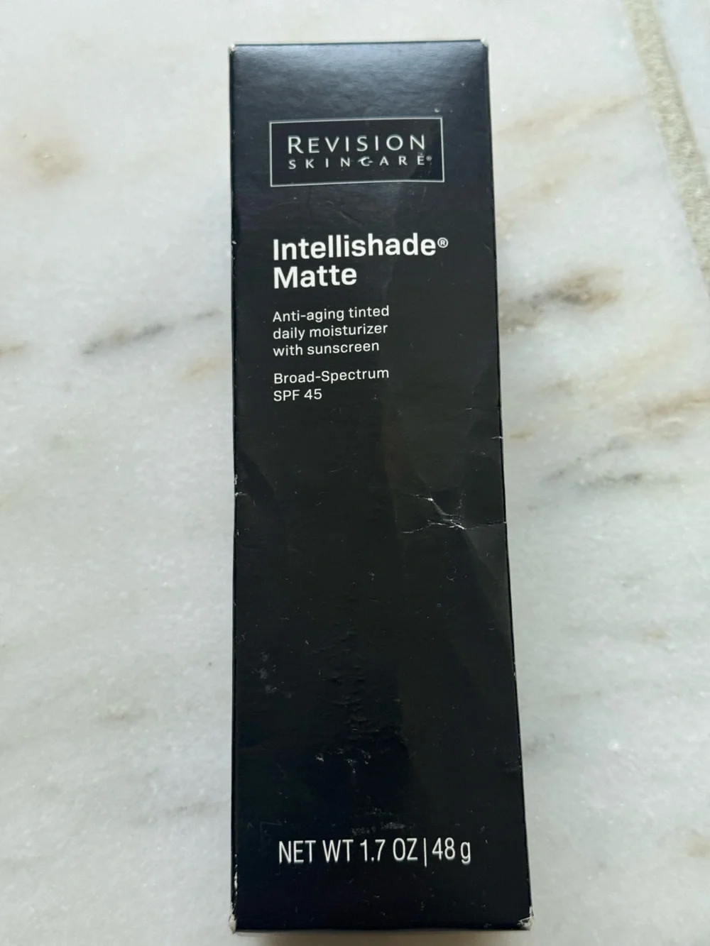 Intellishade Matte Tinted Moisturizer SPF 45 - Black Packaging